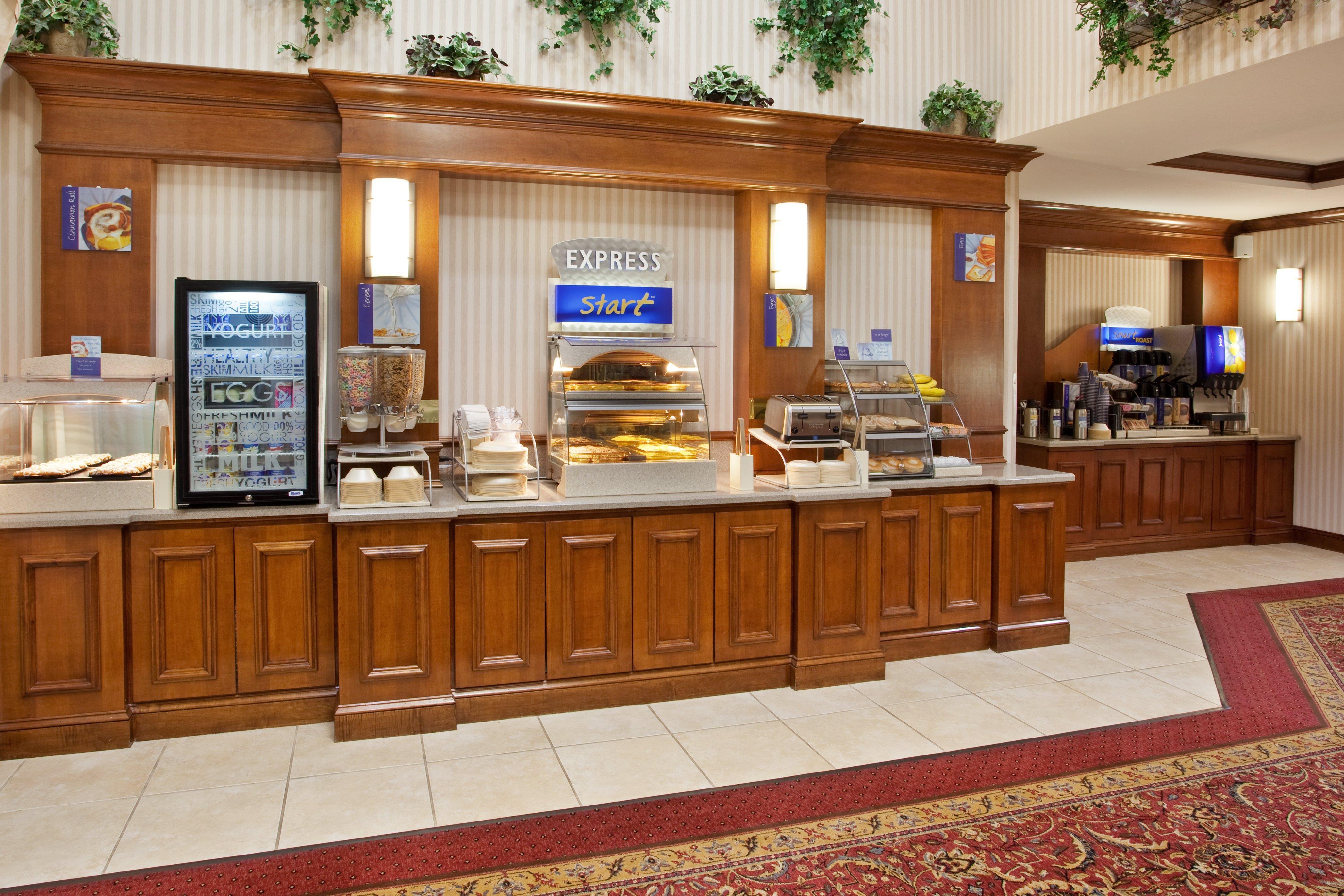 Holiday Inn Express Hotel & Suites Marion By Ihg Ngoại thất bức ảnh
