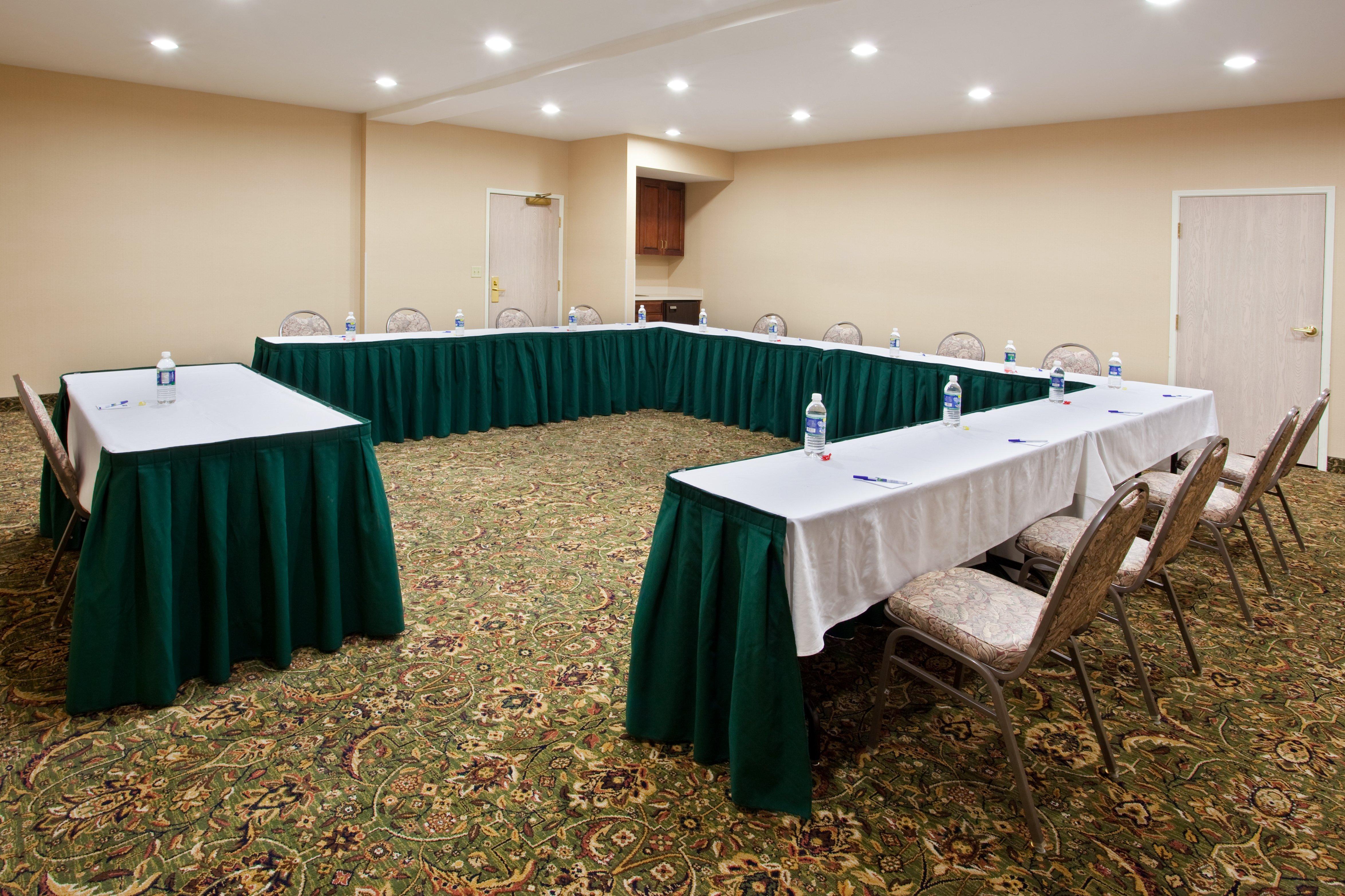 Holiday Inn Express Hotel & Suites Marion By Ihg Ngoại thất bức ảnh