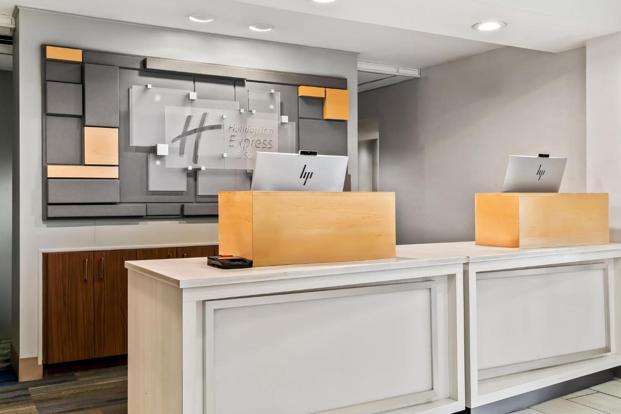 Holiday Inn Express Hotel & Suites Marion By Ihg Ngoại thất bức ảnh