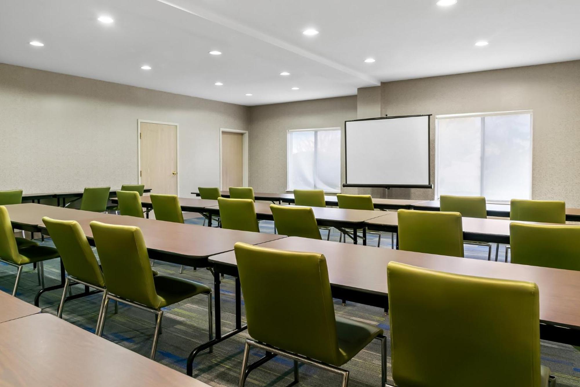 Holiday Inn Express Hotel & Suites Marion By Ihg Ngoại thất bức ảnh